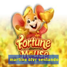 martina olvr sentando